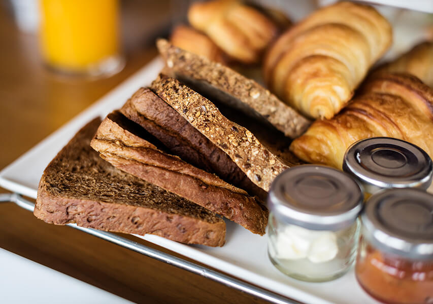 Bestel nu bij de Heische Tip verse broodjes van de bakker